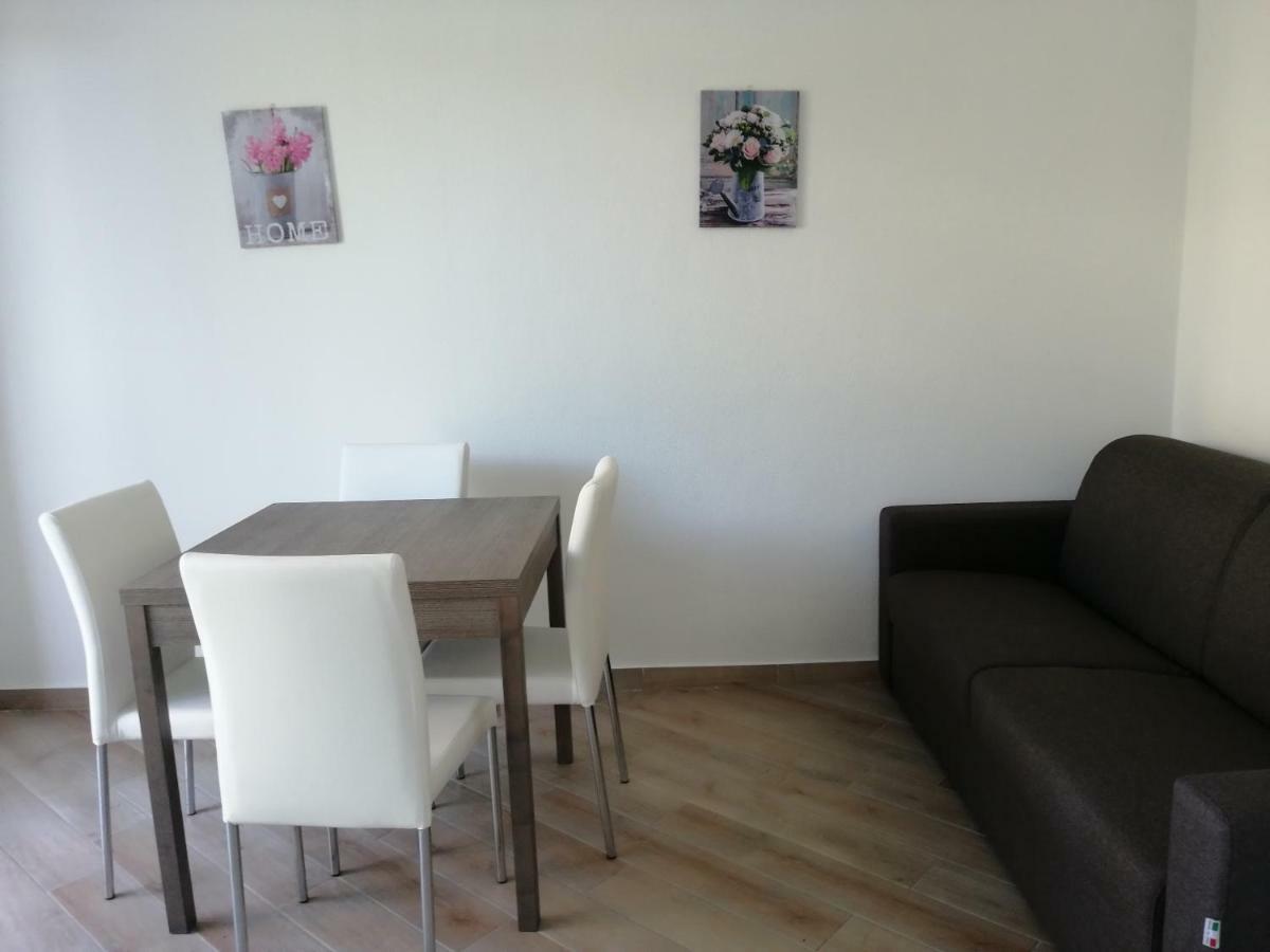 Appartamenti Mareblu Badesi Exteriér fotografie
